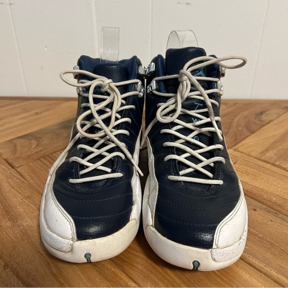 Air Jordan 12 Retro blue white boys size 5.5 athletic mid top sneakers - Picture 3 of 10
